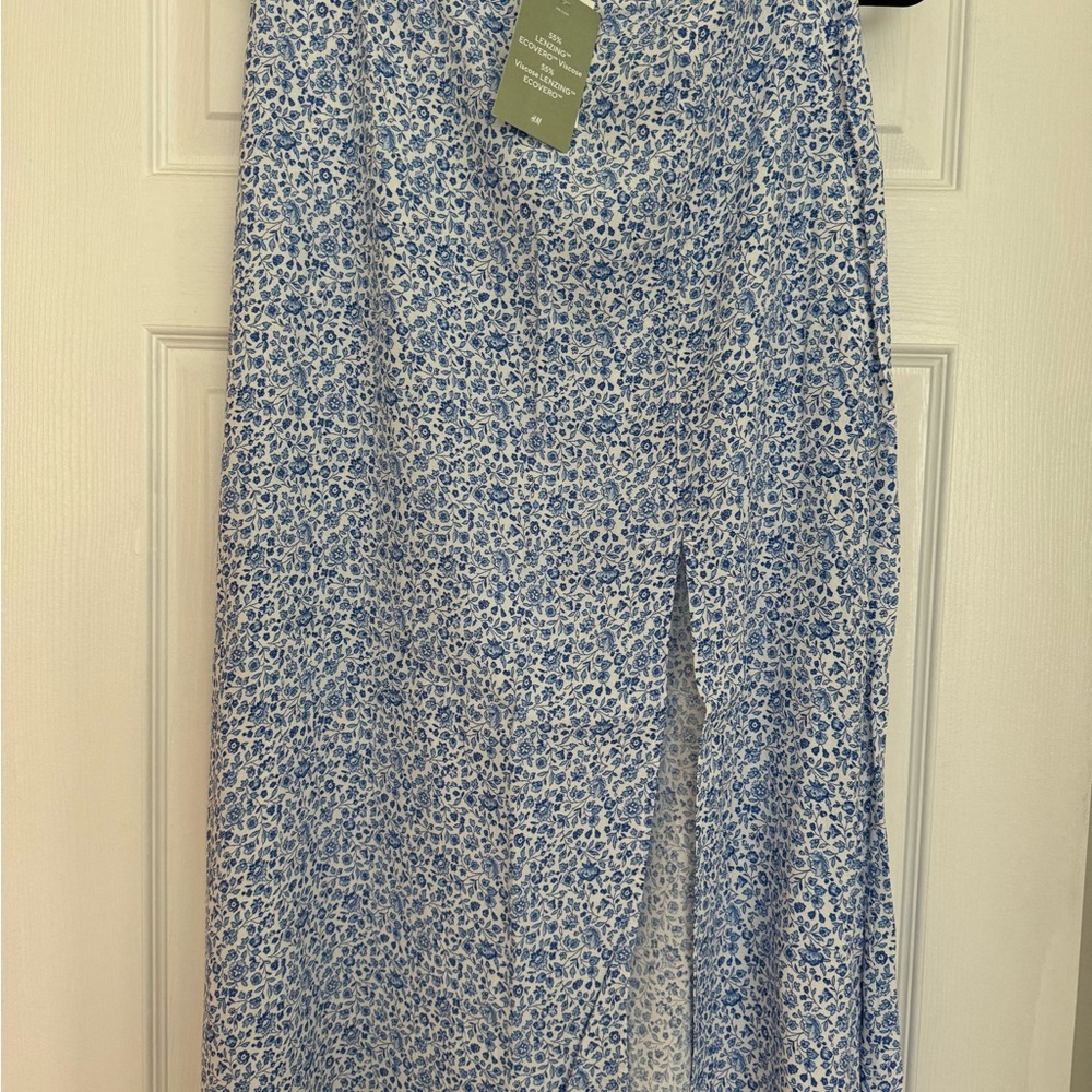H&M Blue and White Skirt